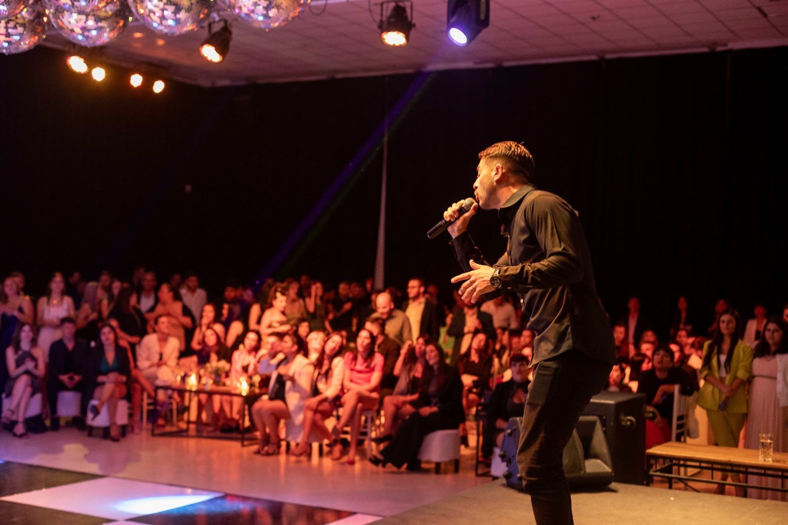 Show corporativo Gabi Plastina
